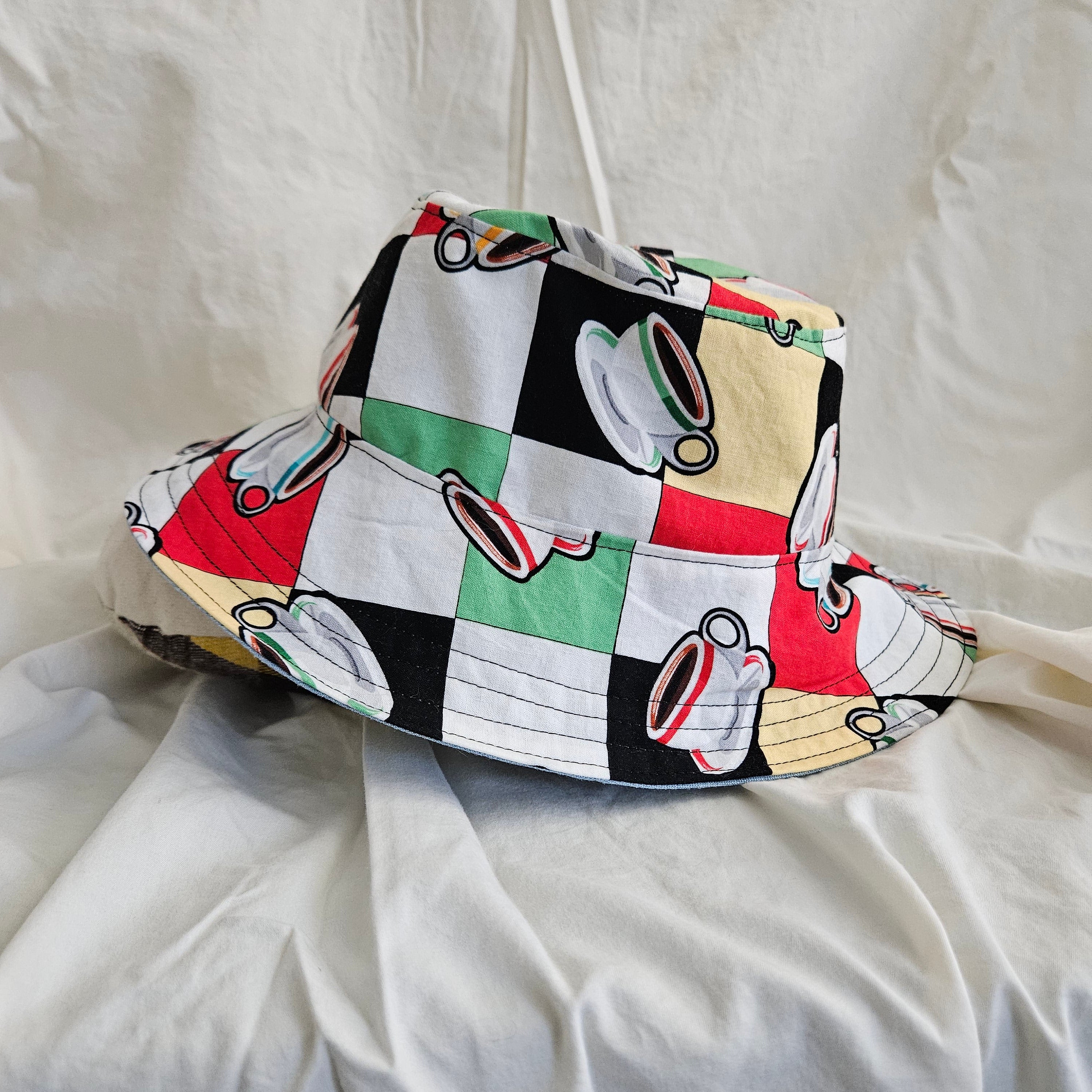 Side view of a diner print bucket hat
